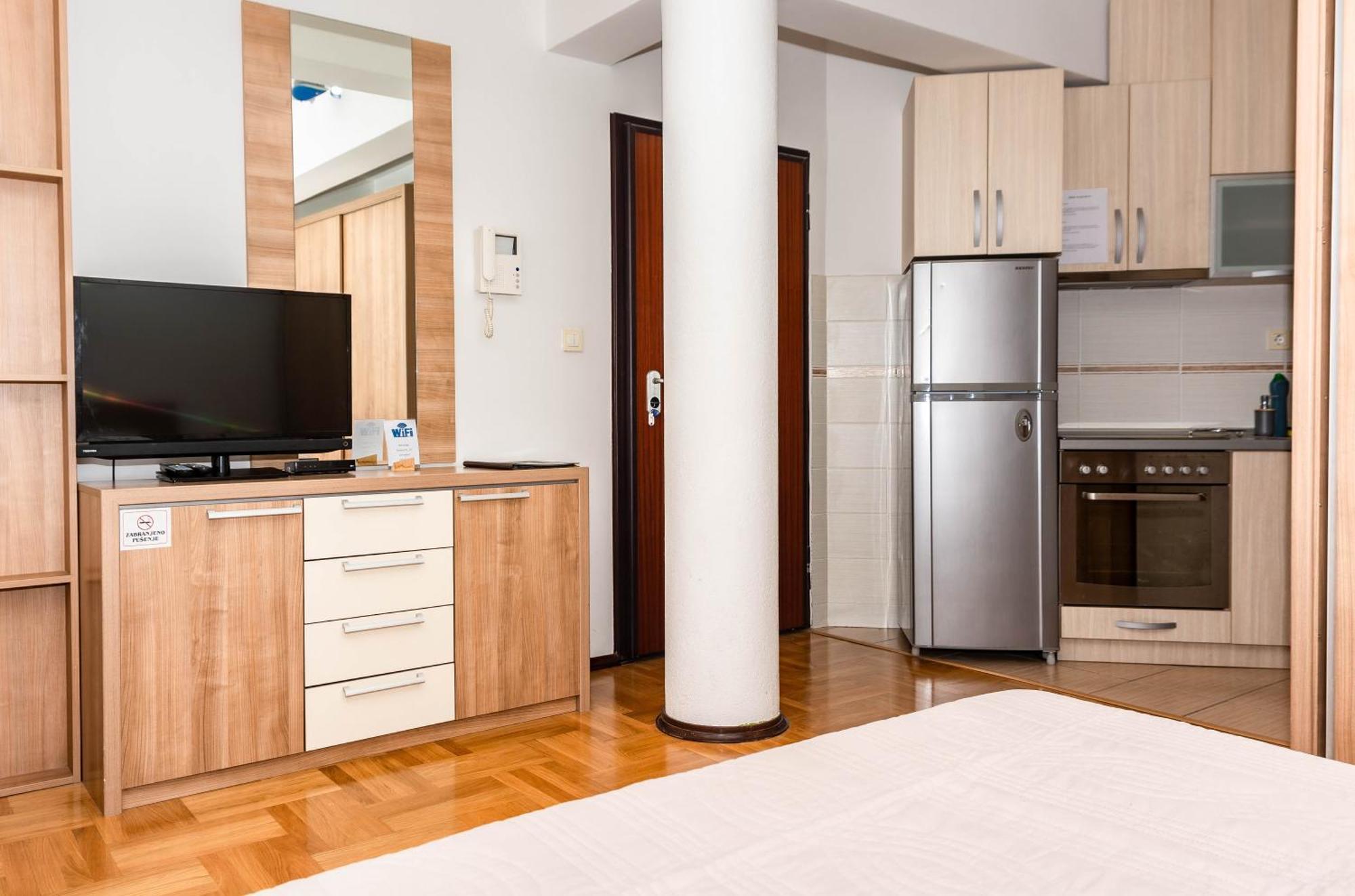 Bobo Apartment Budva Eksteriør billede