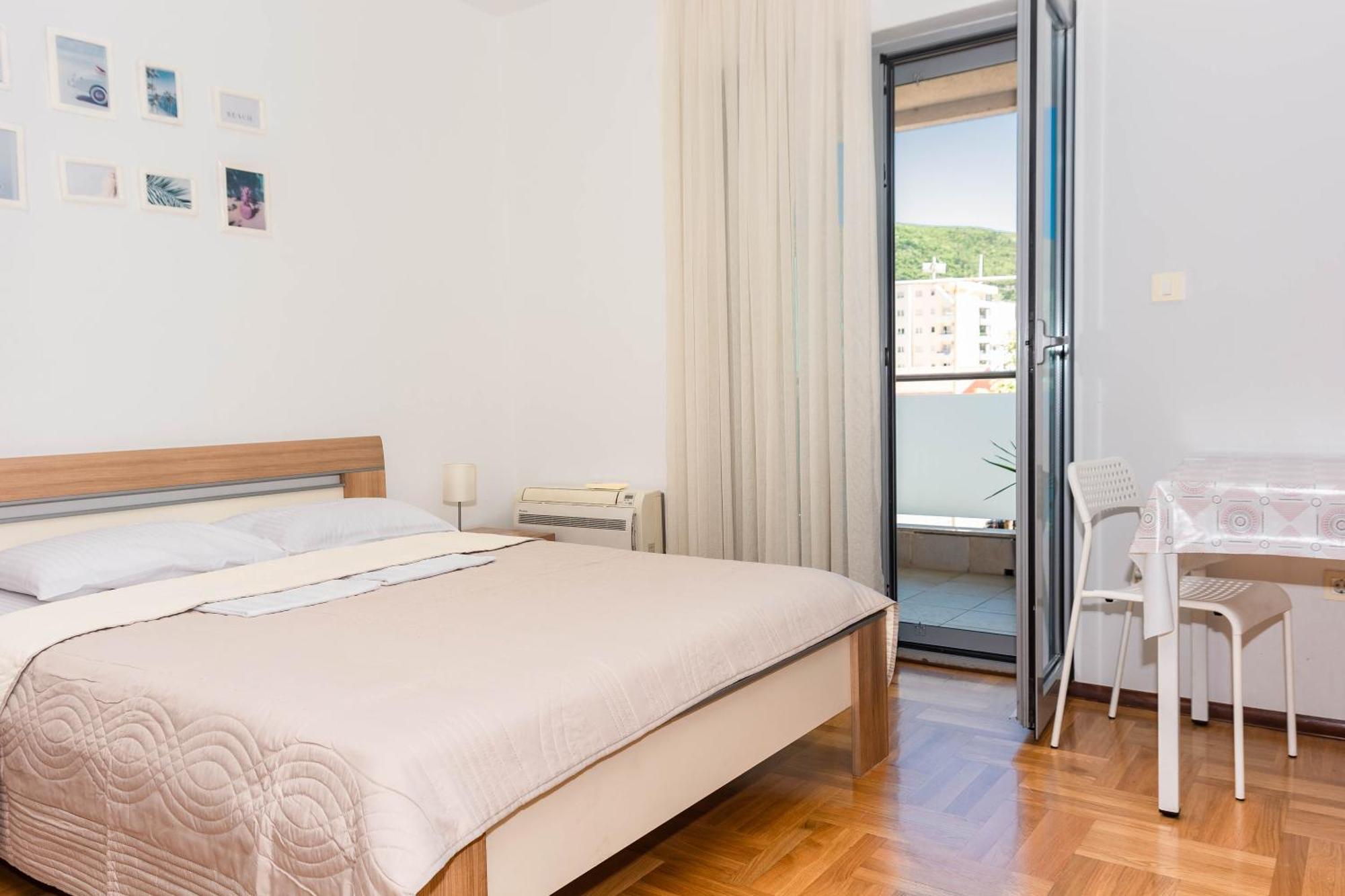 Bobo Apartment Budva Eksteriør billede